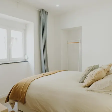 Algarve - Rua Da Silva Tavira